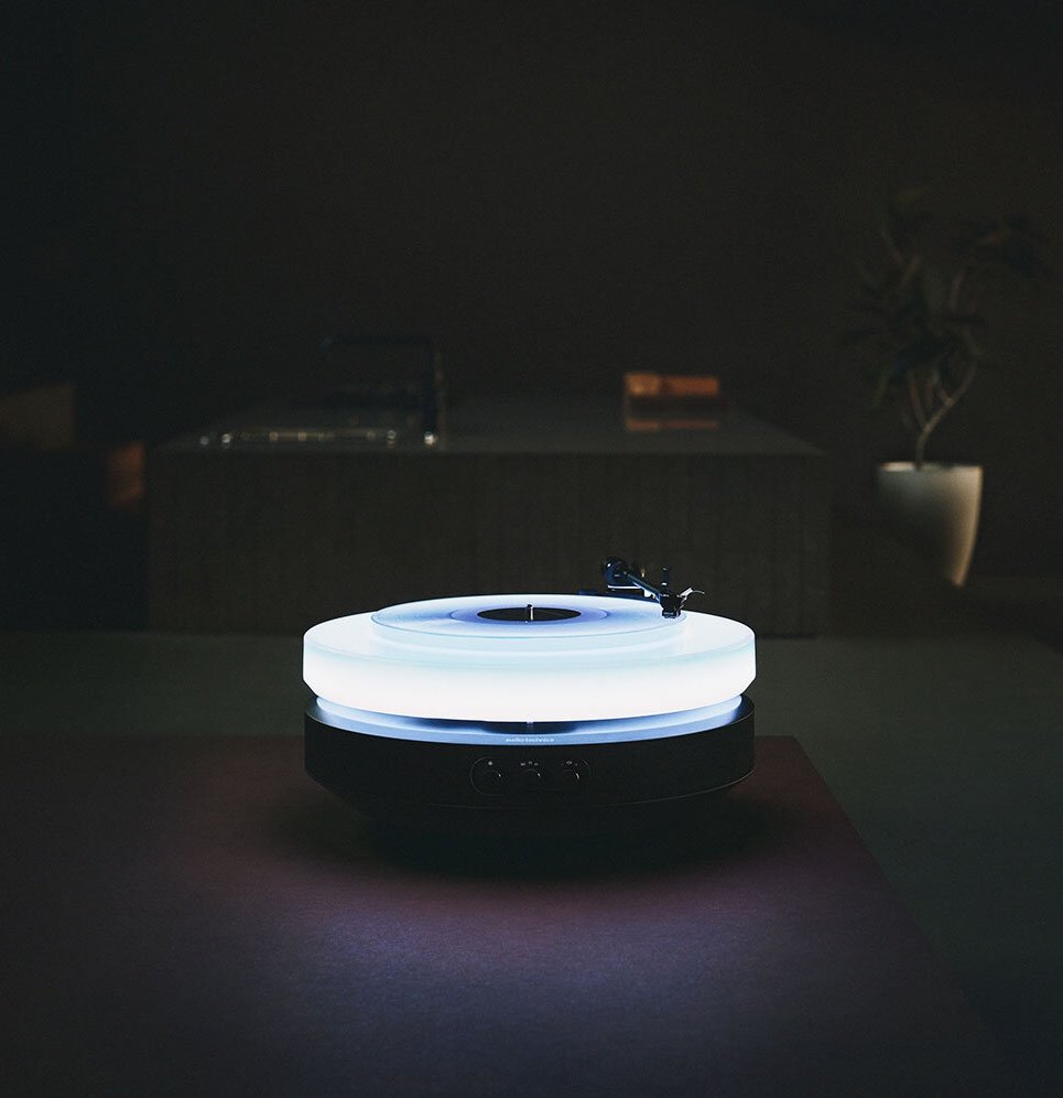 Illuminated glass-platter turntable