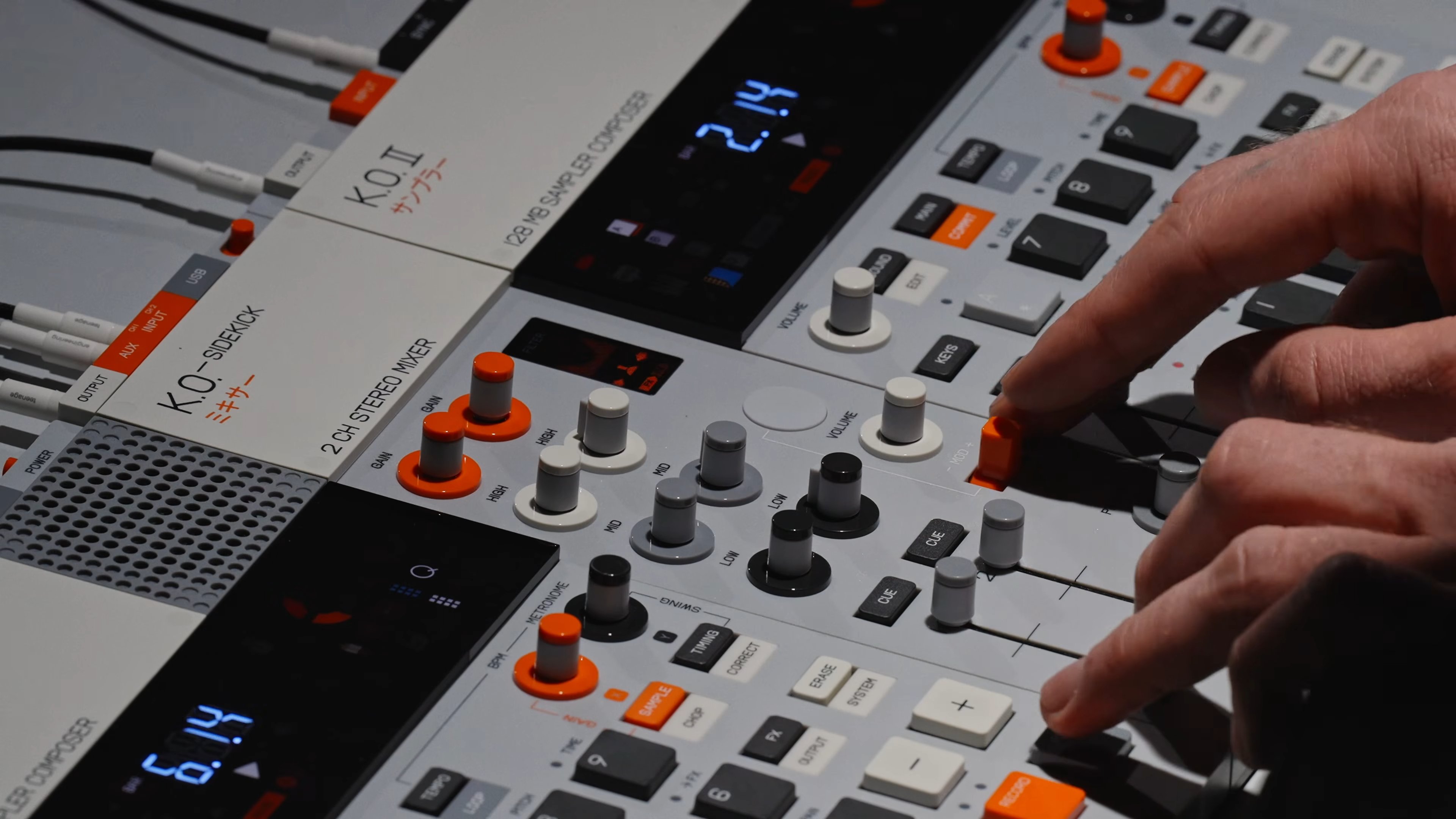 Teenage Engineering K.O. II sampler rig