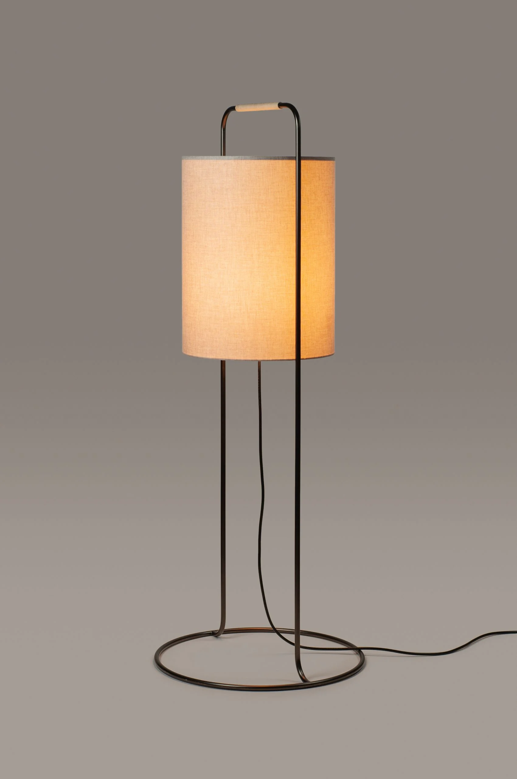 Driza floor lamp